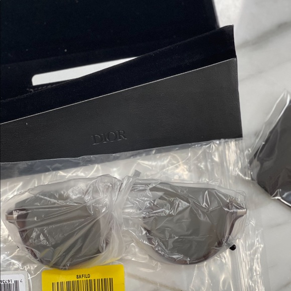 DIOR FUTURISTIC HAVANA MIRROR SUNGLASSES - Picture 7 of 16